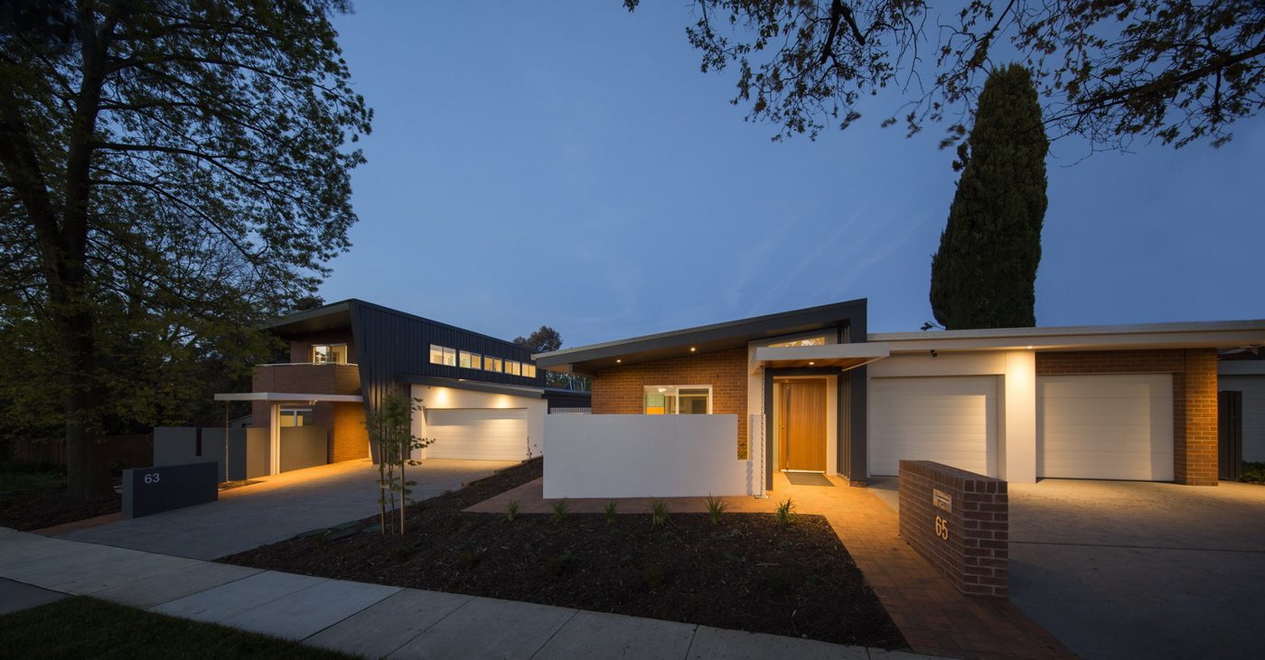 2016 Deakin charity house