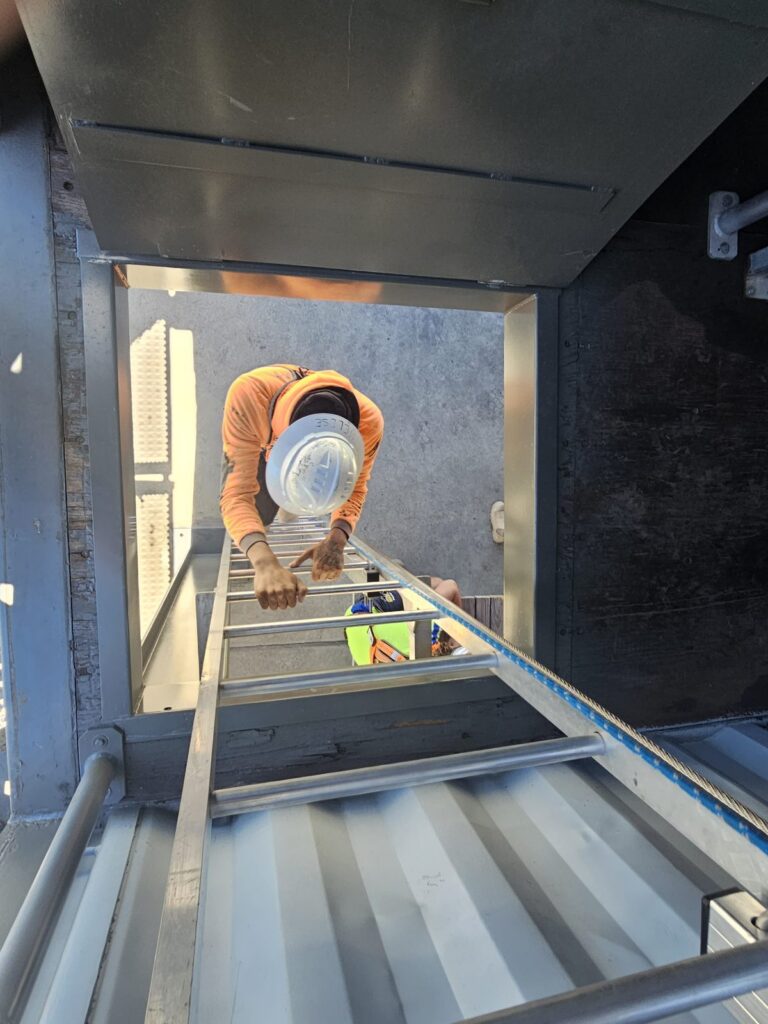 RIIWHS202 Enter and work in confined spaces